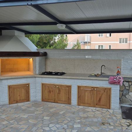 Stylish Flats With Two Bedrooms In Premantura Exterior photo