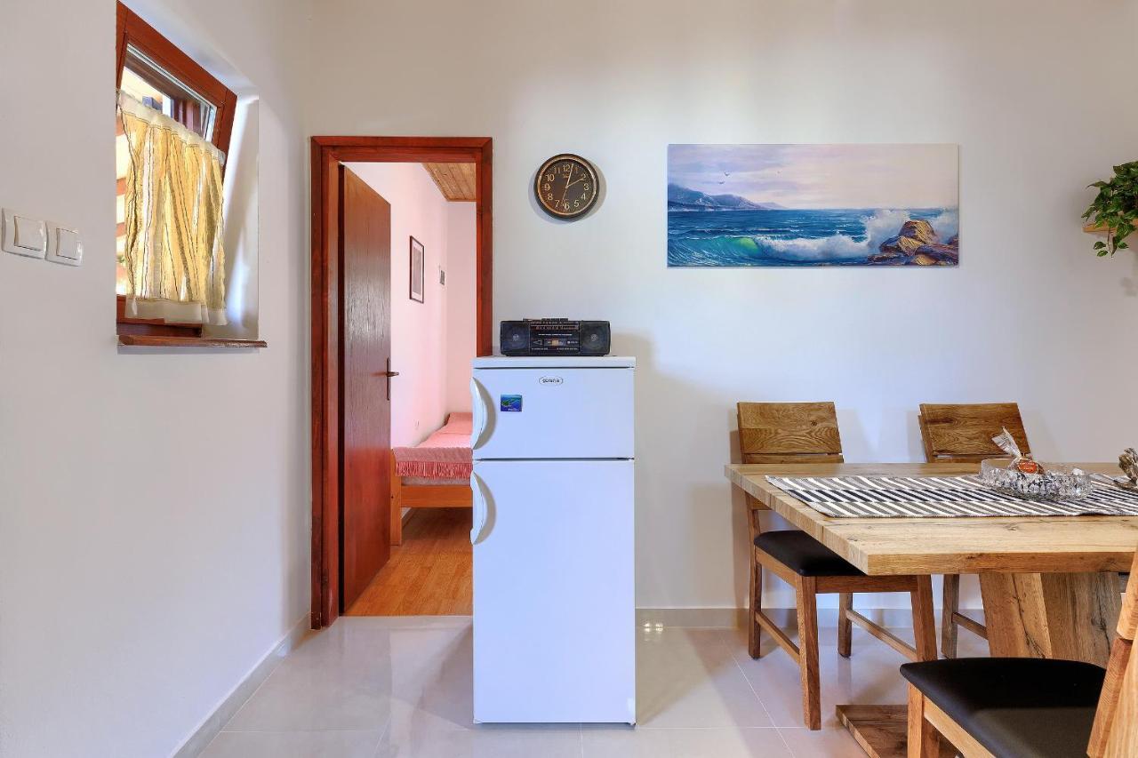 Stylish Flats With Two Bedrooms In Premantura Exterior photo